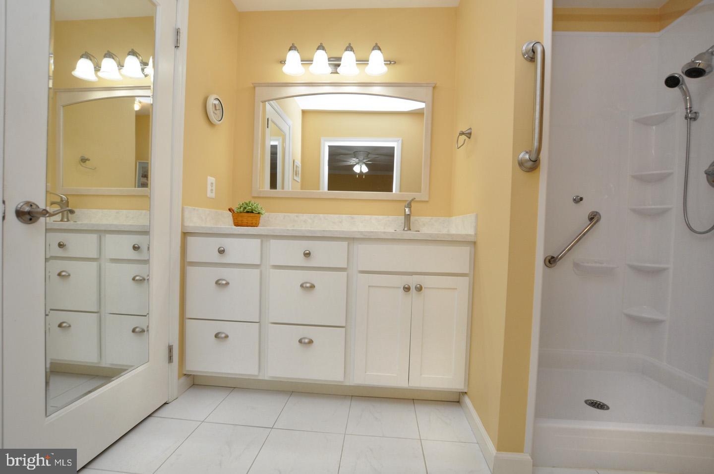 16 Adner Drive Mount Laurel, NJ 08054 - Photo 22 of 27 Upgraded Master Bathroom Vanity and Shower