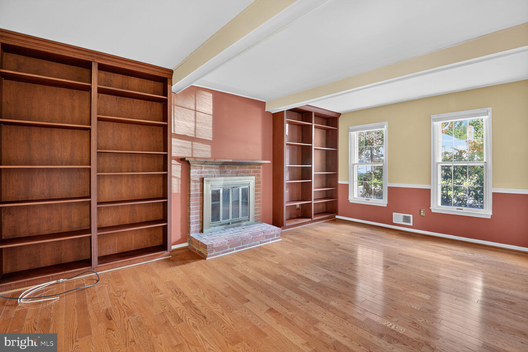 14 Treworthy Road Gaithersburg, MD 20878 - Photo 23 of 37 Family Room