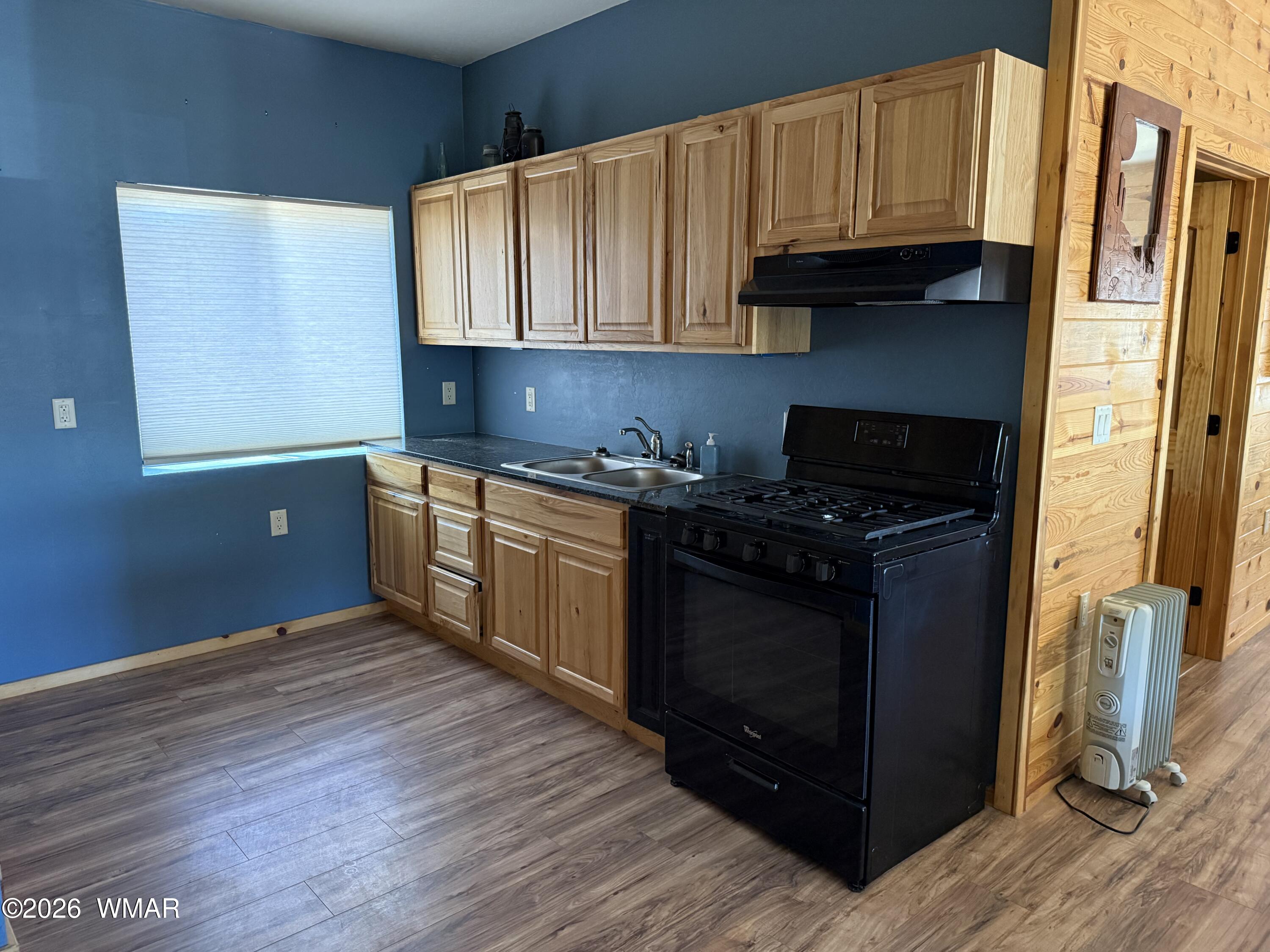 23 East E Cr Springerville, AZ 85938 - Photo 40 of 57 Kitchen Area