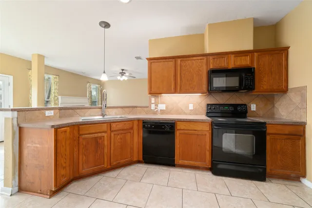 $2,200 | 12426 Taylorwood Lane, Houston, TX 77070