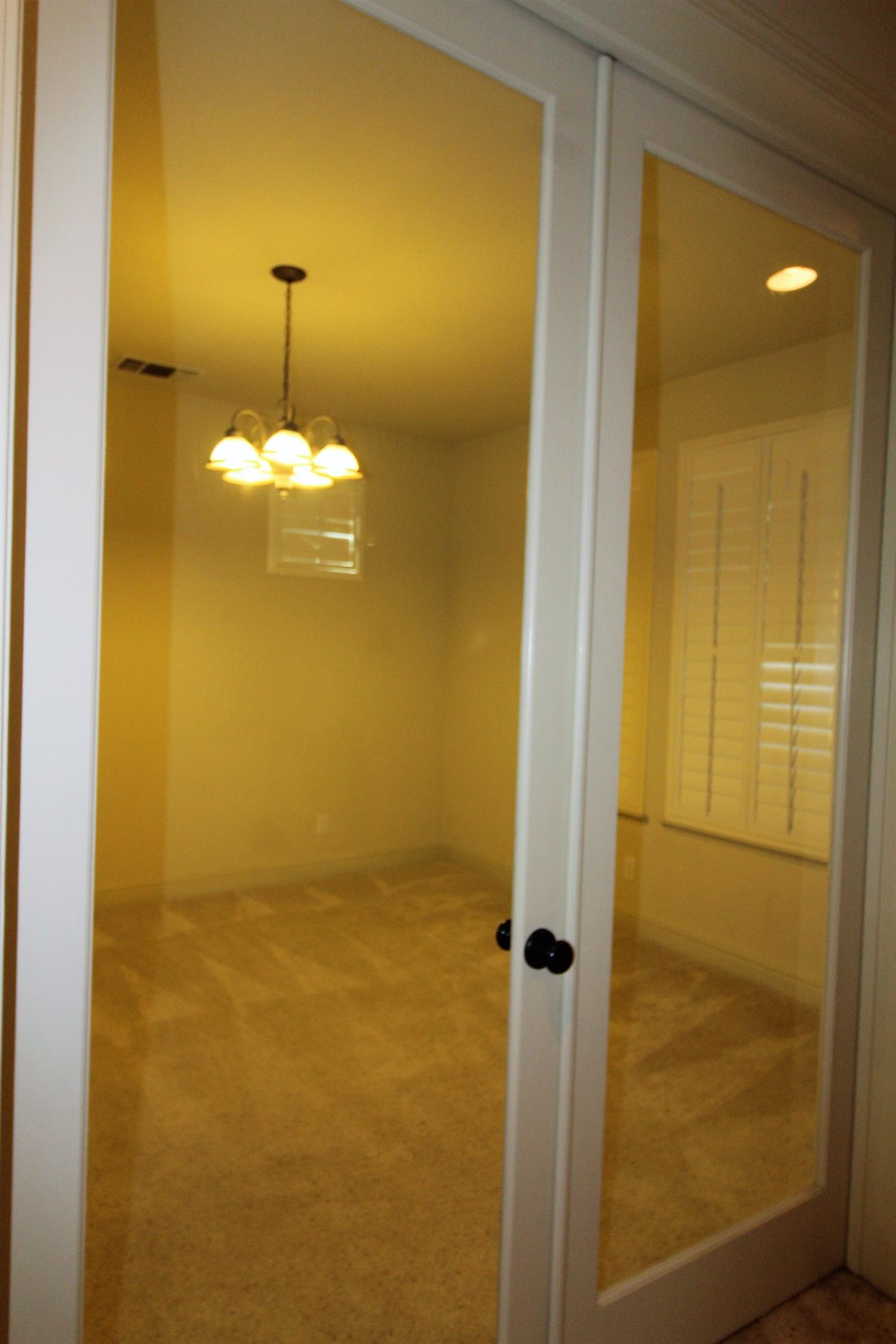 283 West Lilac Avenue Reedley, CA 93654 - Photo 3 of 48 Gallery Image 3