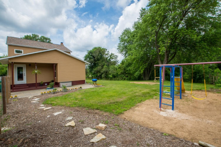 2863 Beebe Road Niles, MI 49120 - Photo 31 of 39 2863 Beebe Rd Niles_Yard (17)
