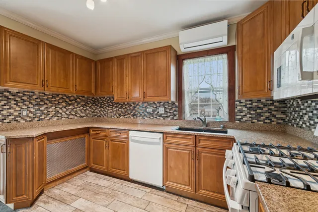 $319,900 | 1321 Ridge Road, Homewood, IL 60430