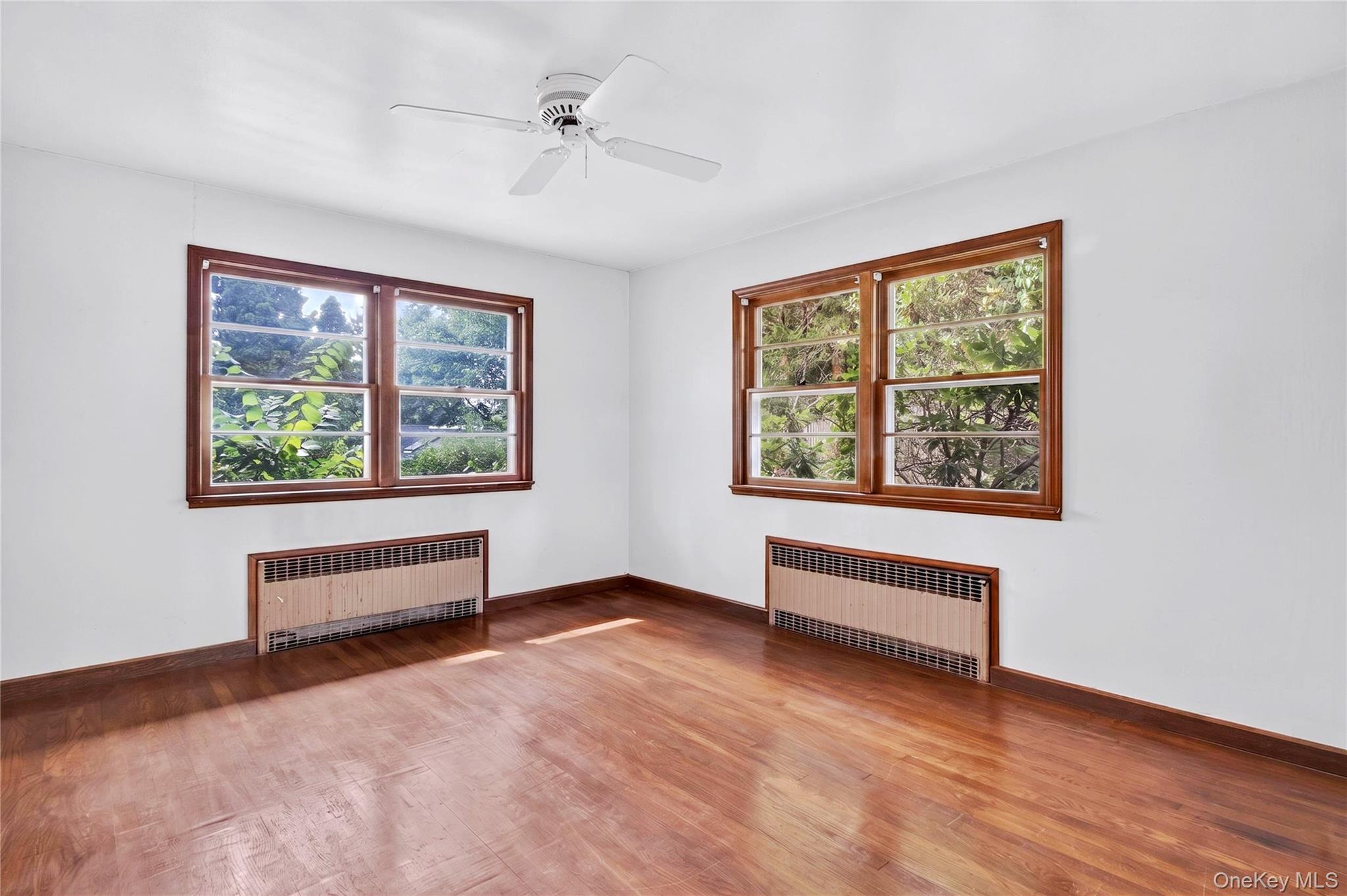 31 Orchard Farm Road Port Washington, NY 11050 - Photo 12 of 30 Gallery Image 12