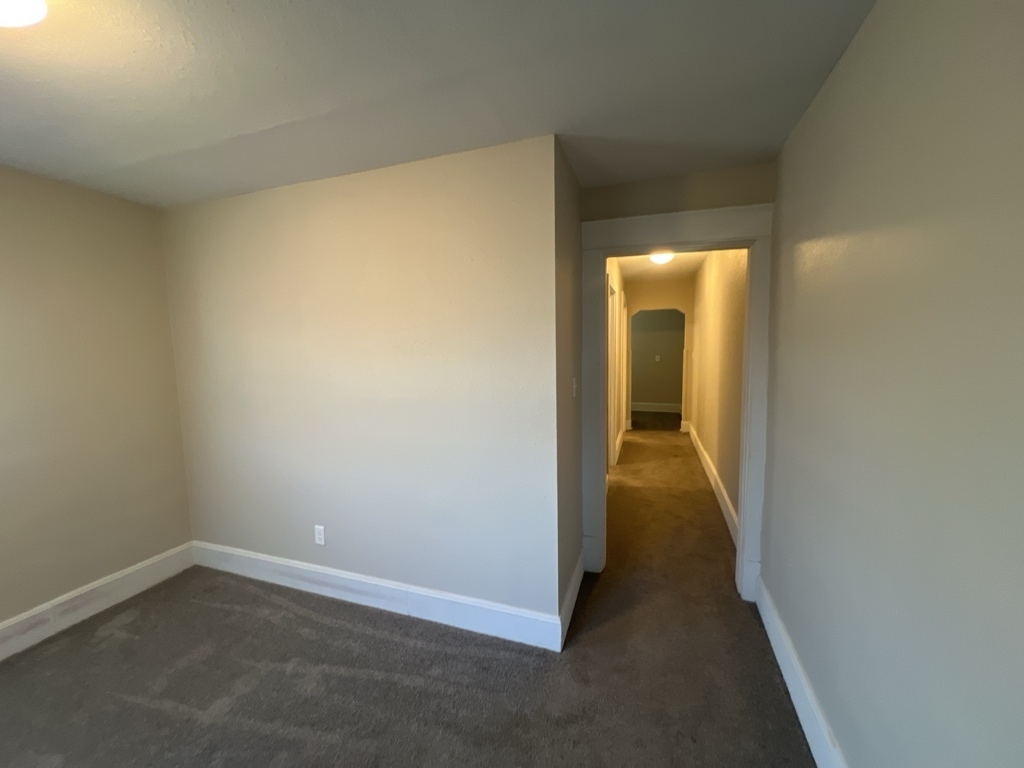 1220 East Thompson Road Indianapolis, IN 46227 - Photo 20 of 45 Gallery Image 20
