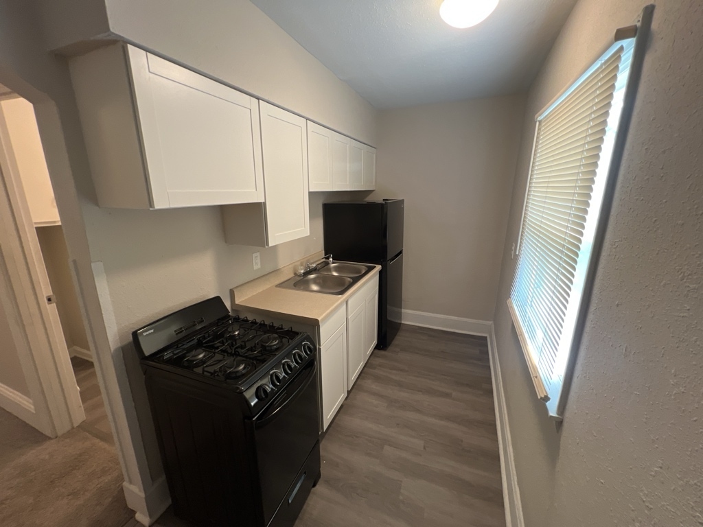 1220 East Thompson Road Indianapolis, IN 46227 - Photo 24 of 45 Gallery Image 24