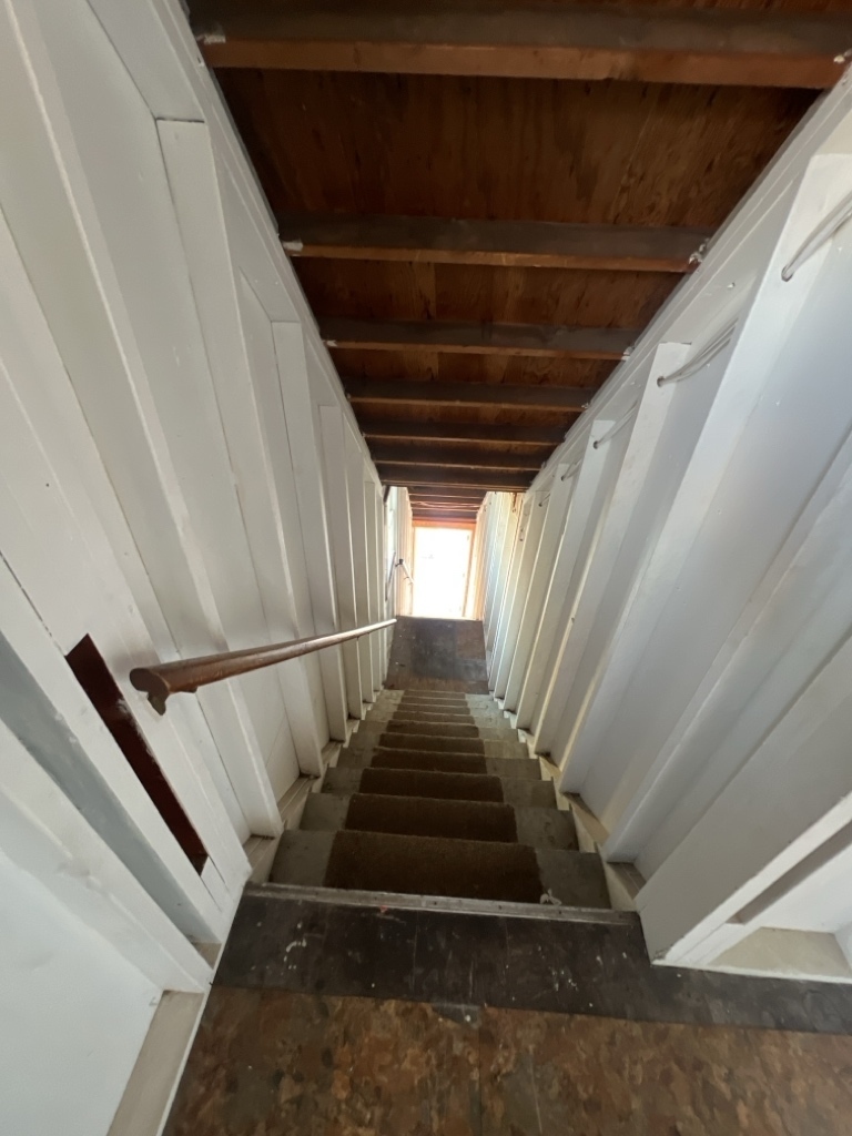 1220 East Thompson Road Indianapolis, IN 46227 - Photo 7 of 45 Gallery Image 7