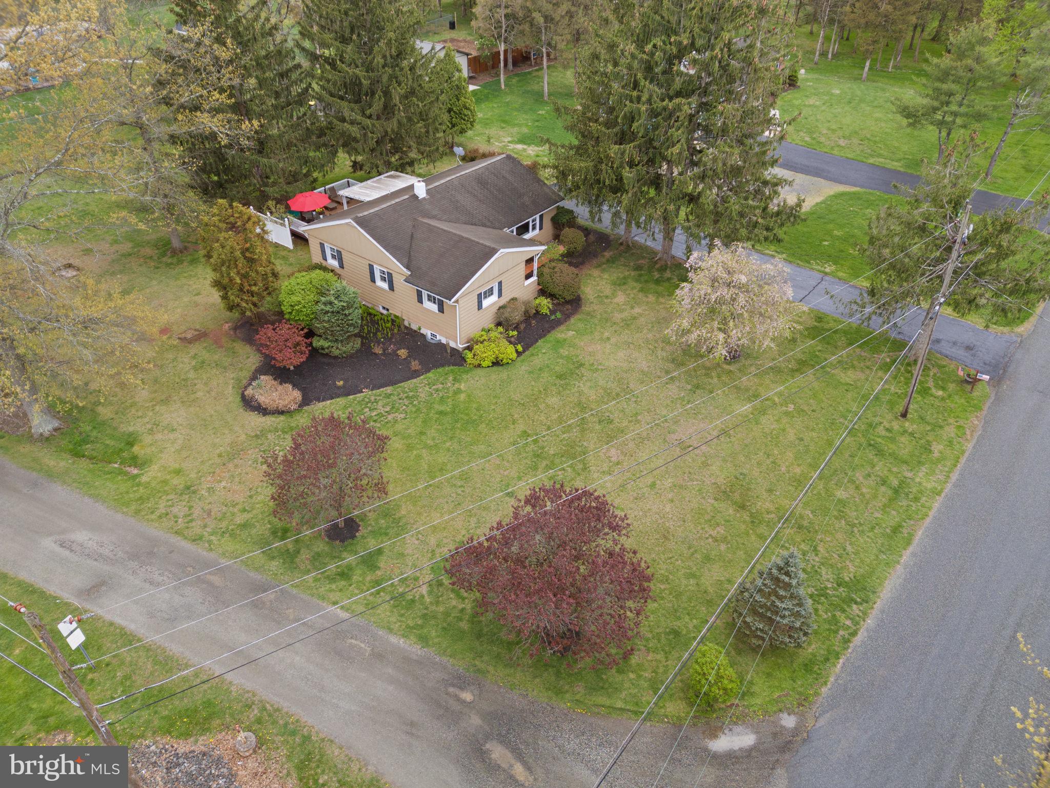 1030 Walt Road Pennsburg, PA 18073 - Photo 6 of 35 Gallery Image 6