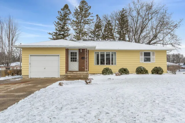 $240,000 | 1426 Eden Lane, Faribault, MN 55021