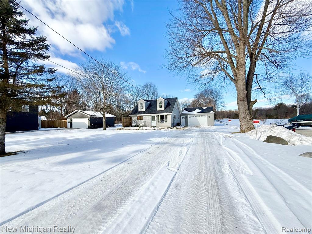 5186 West Wilson Road Clio, MI 48420 - Photo 2 of 46