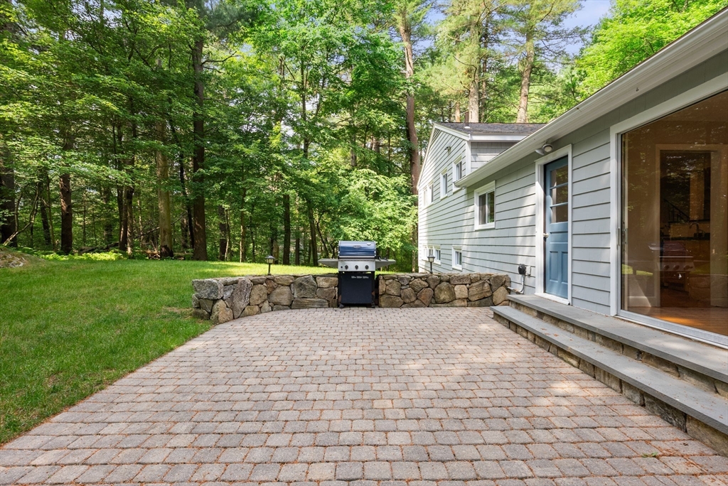 139 Woodridge Road Wayland, MA 01778 - Photo 27 of 29 Gallery Image 27