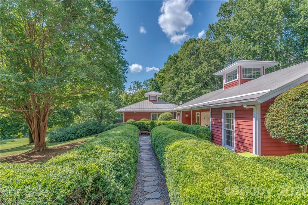 210 Blockhouse Road Landrum, SC 29356 - Photo 33 of 43 Gallery Image 33