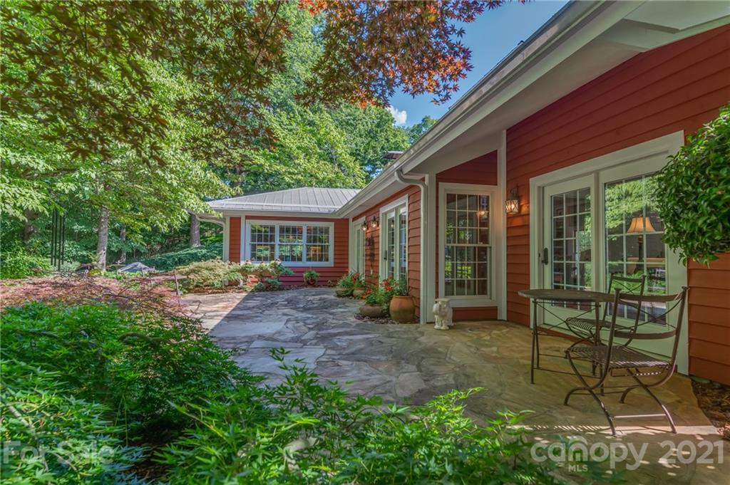 210 Blockhouse Road Landrum, SC 29356 - Photo 38 of 43 Gallery Image 38