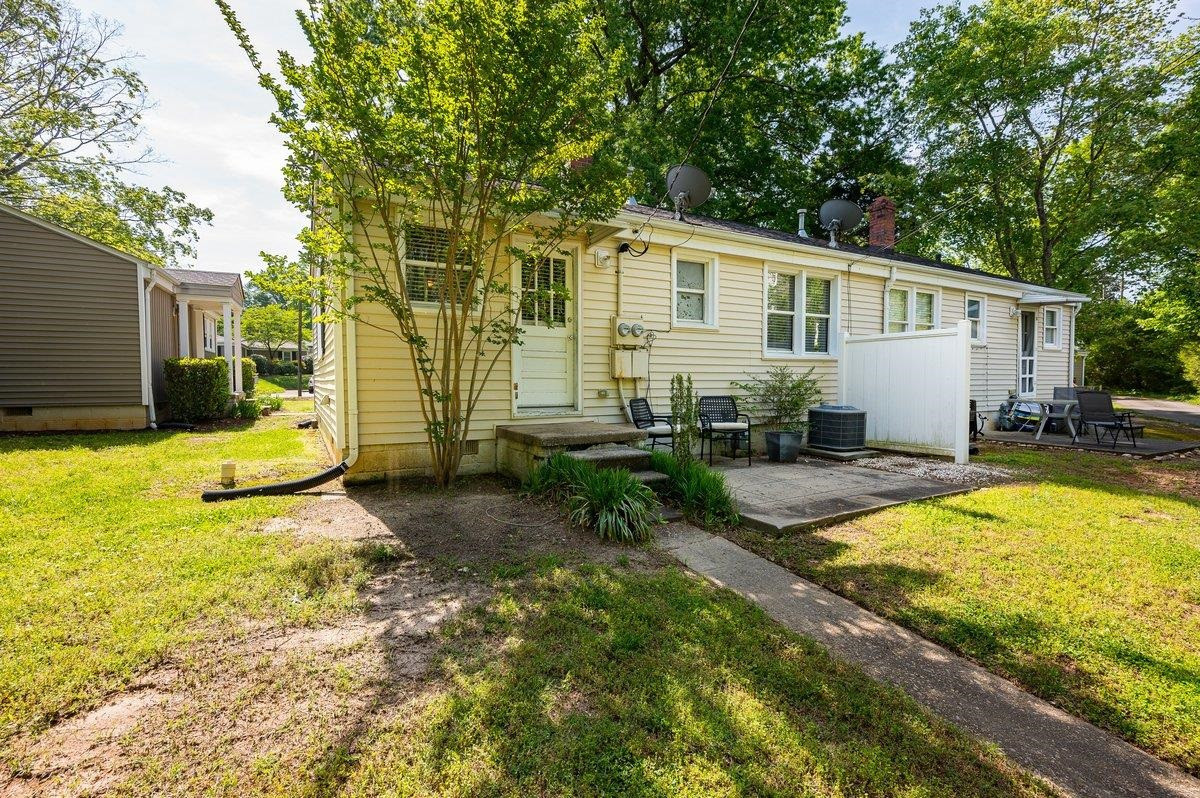 2215 Bernard Street, Unit 2215 Raleigh, NC 27608 - Photo 14 of 16 Photo 16