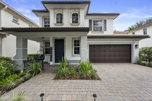 $805,000 | 627 Castle Drive, Palm Beach Gardens, FL 33410