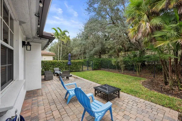 $805,000 | 627 Castle Drive, Palm Beach Gardens, FL 33410