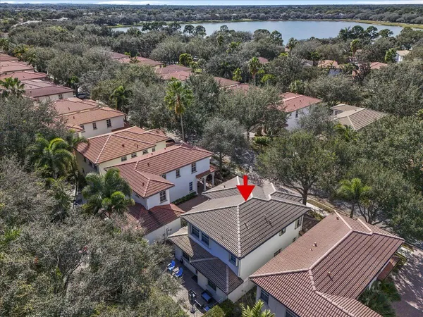 $805,000 | 627 Castle Drive, Palm Beach Gardens, FL 33410