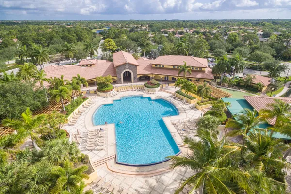 $805,000 | 627 Castle Drive, Palm Beach Gardens, FL 33410