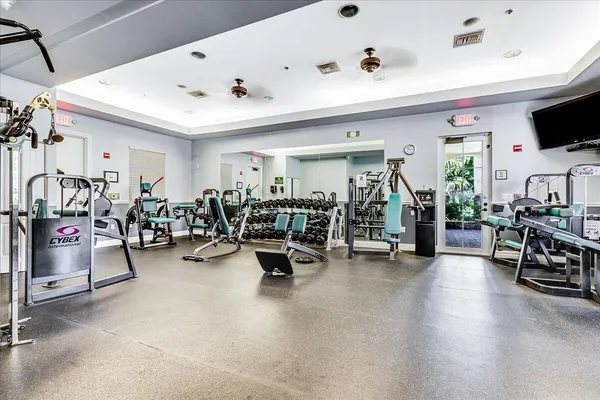 $805,000 | 627 Castle Drive, Palm Beach Gardens, FL 33410