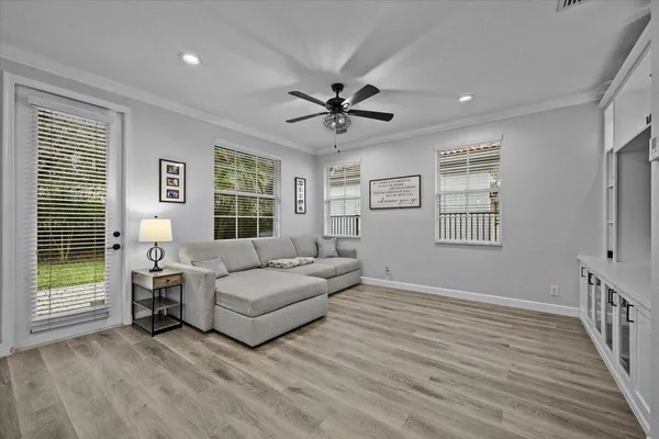 $805,000 | 627 Castle Drive, Palm Beach Gardens, FL 33410