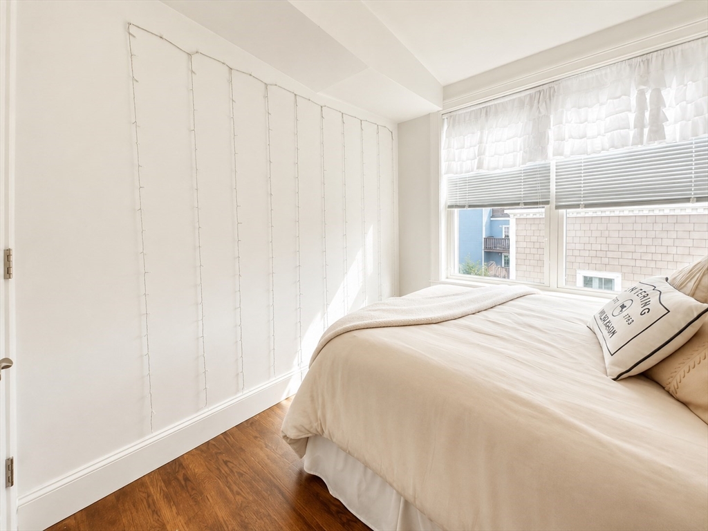 154 Gold Street, Unit 3 Boston, MA 02127 - Photo 5 of 20
