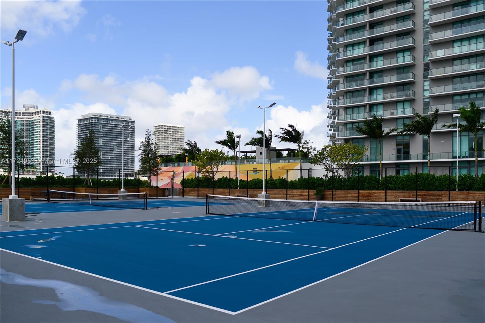 650 Northeast 32nd Street, Unit 2703 Miami, FL 33137 - Photo 39 of 48 a view of a tennis court