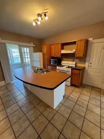 $149,900 | 124 South Prospect Street, Rockford, IL 61104