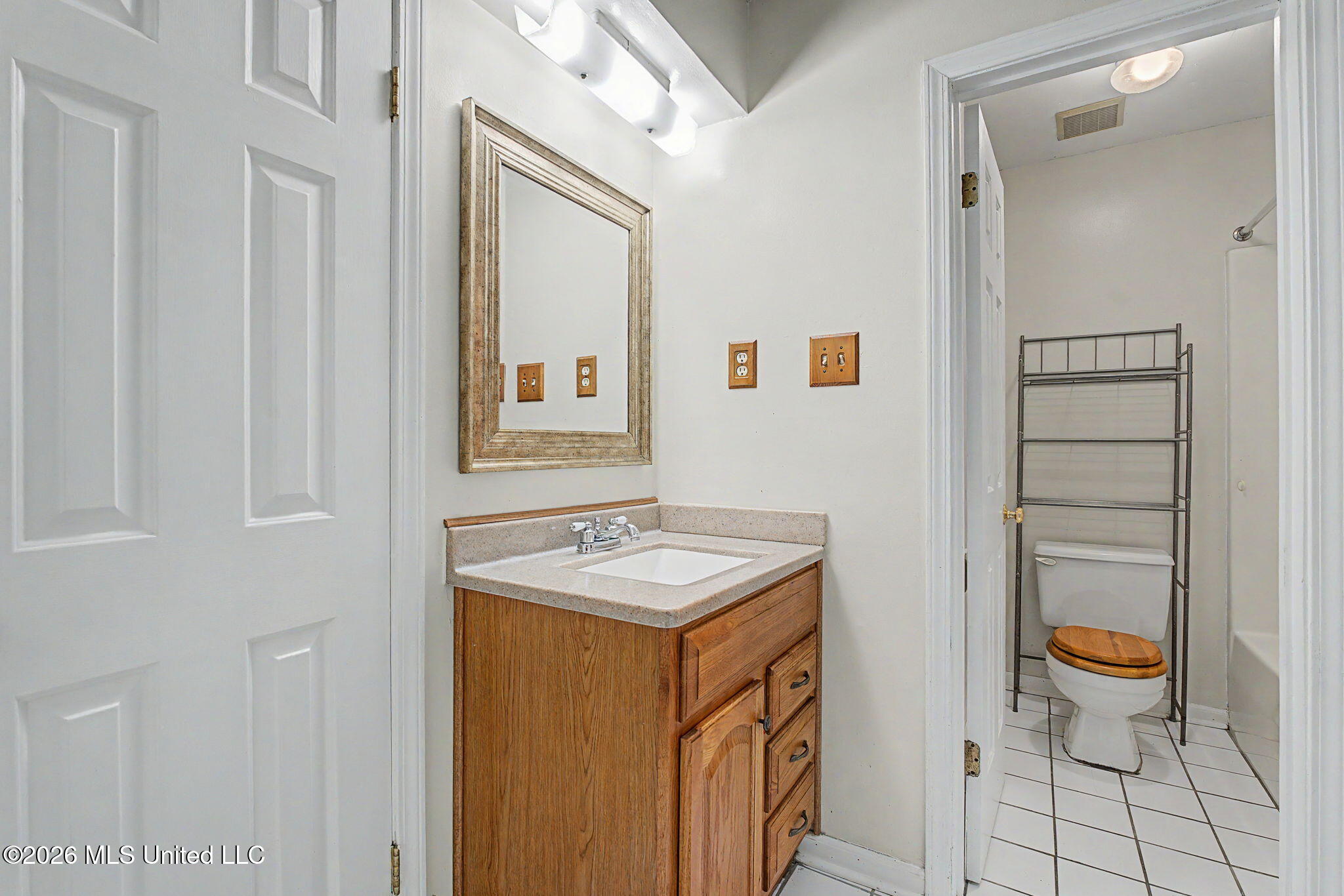 2051 Laughter Road Nesbit, MS 38651 - Photo 20 of 34 Downstairs Bathroom