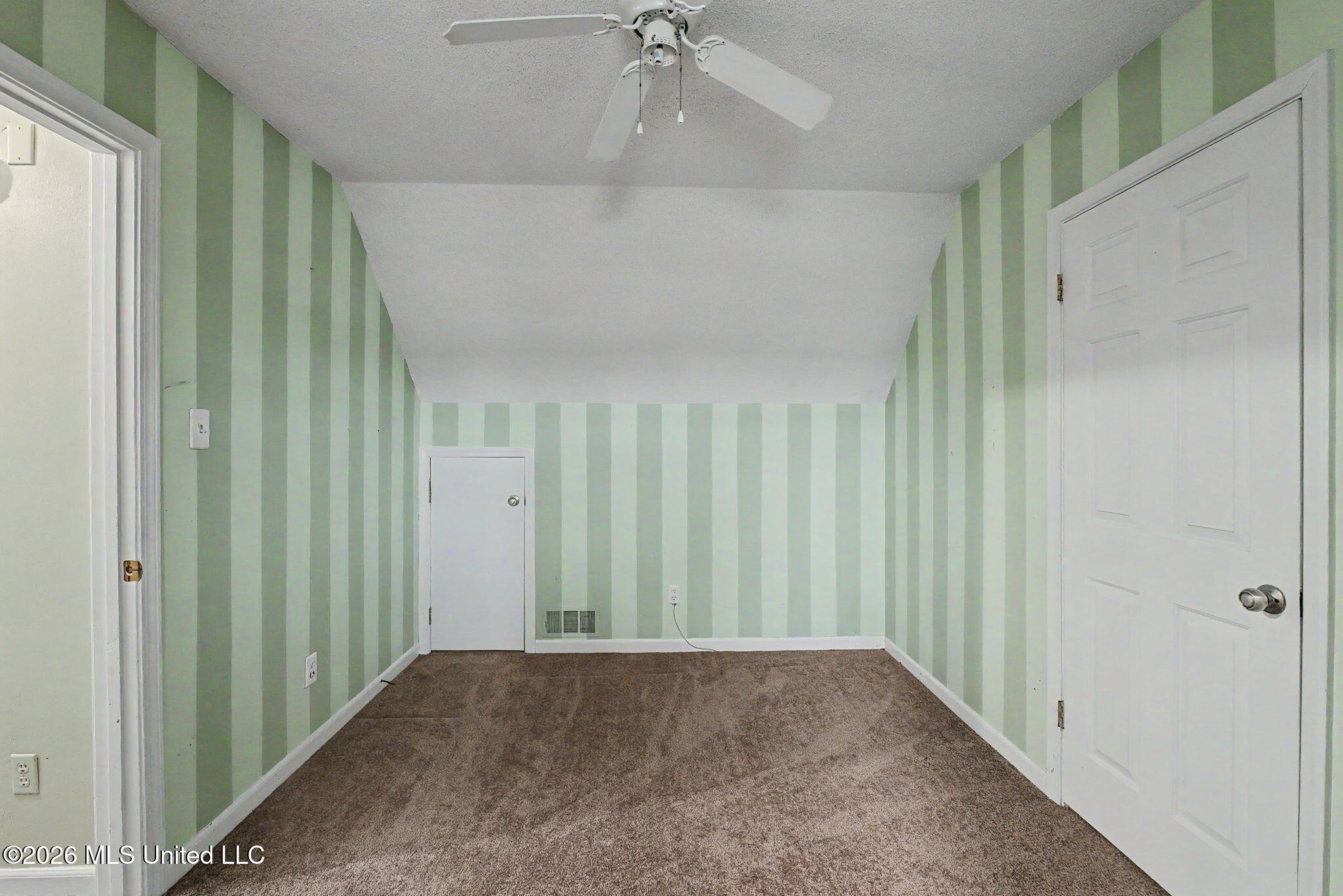 2051 Laughter Road Nesbit, MS 38651 - Photo 26 of 34 Bedroom 3