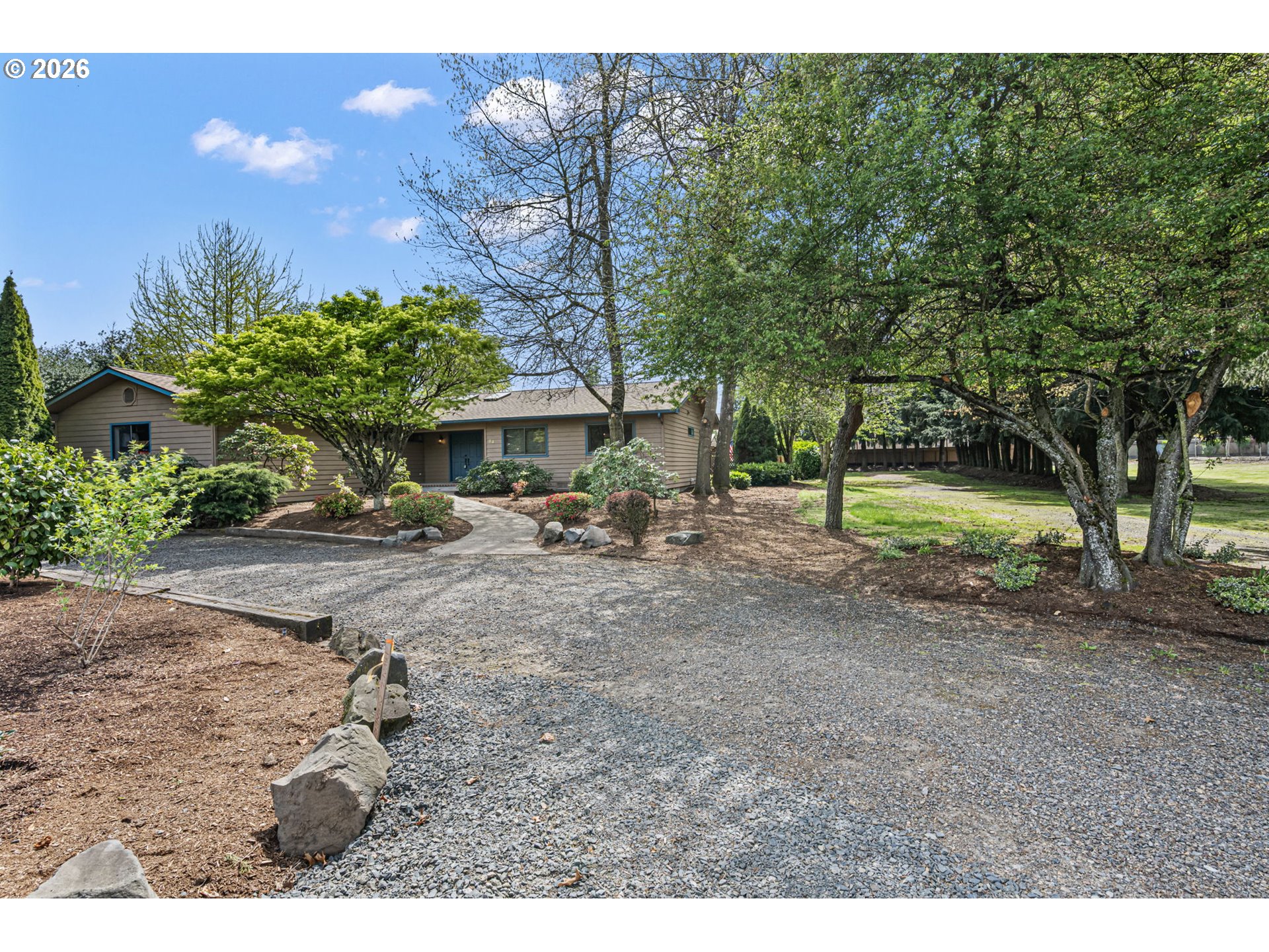 84 Green Lane Eugene, OR 97404 - Photo 3 of 41 a view of a outdoor space