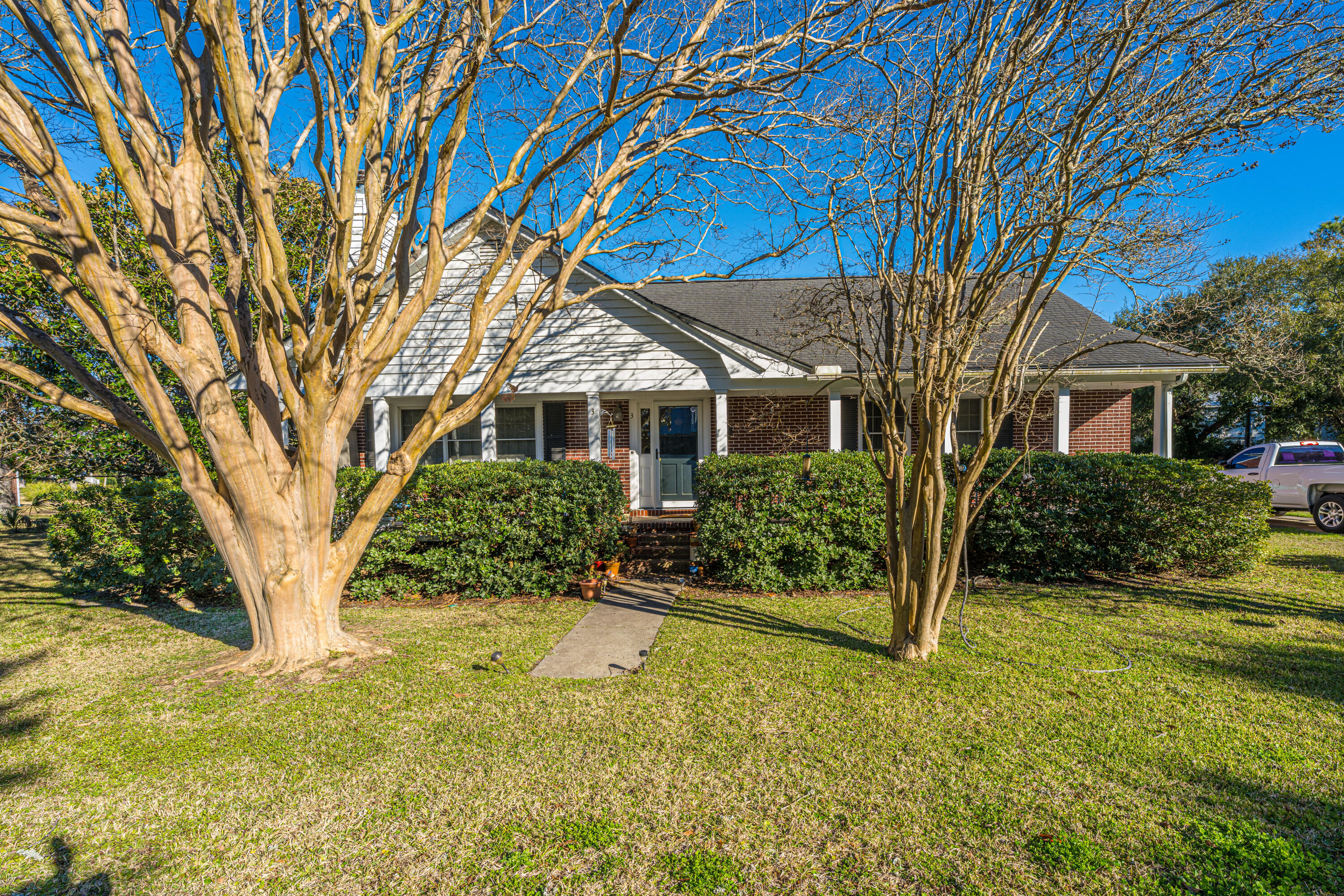 3 Florence Street Sullivans Island, SC 29482 - Photo 5 of 18 3FlorenceSt002