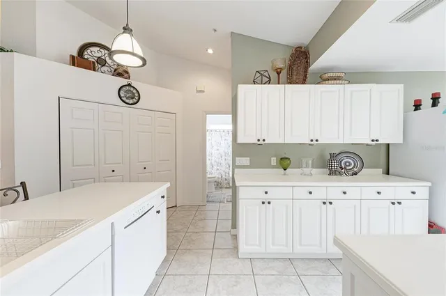 $285,000 | 6821 Fairview Terrace, Unit 6821, Bradenton, FL 34203