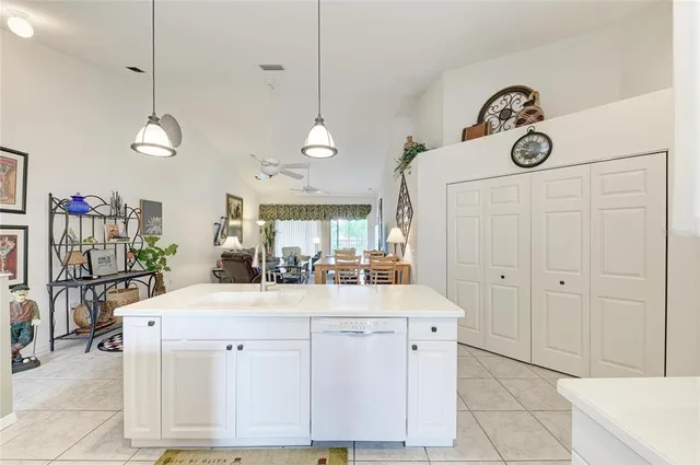 $285,000 | 6821 Fairview Terrace, Unit 6821, Bradenton, FL 34203