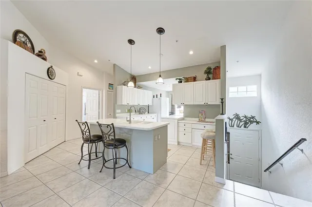 $285,000 | 6821 Fairview Terrace, Unit 6821, Bradenton, FL 34203