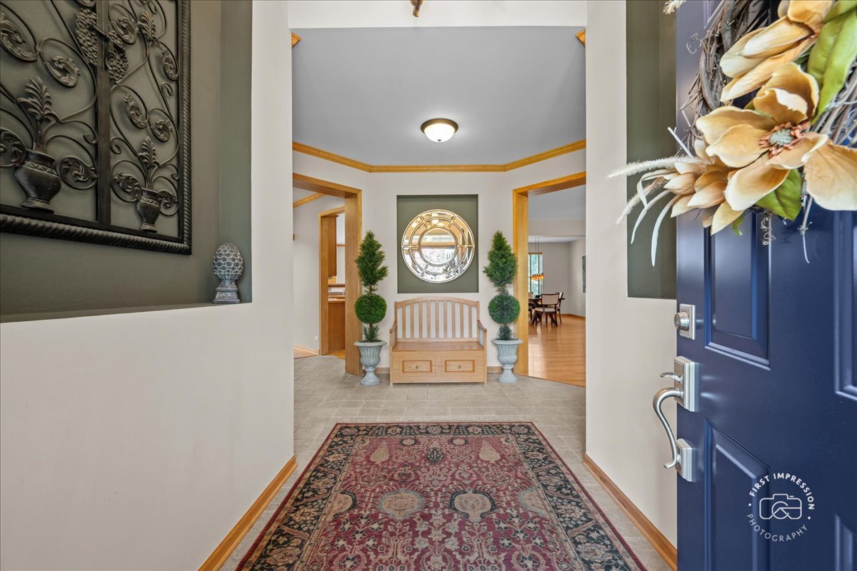 2682 Bauer Road North Aurora, IL 60542 - Photo 4 of 33