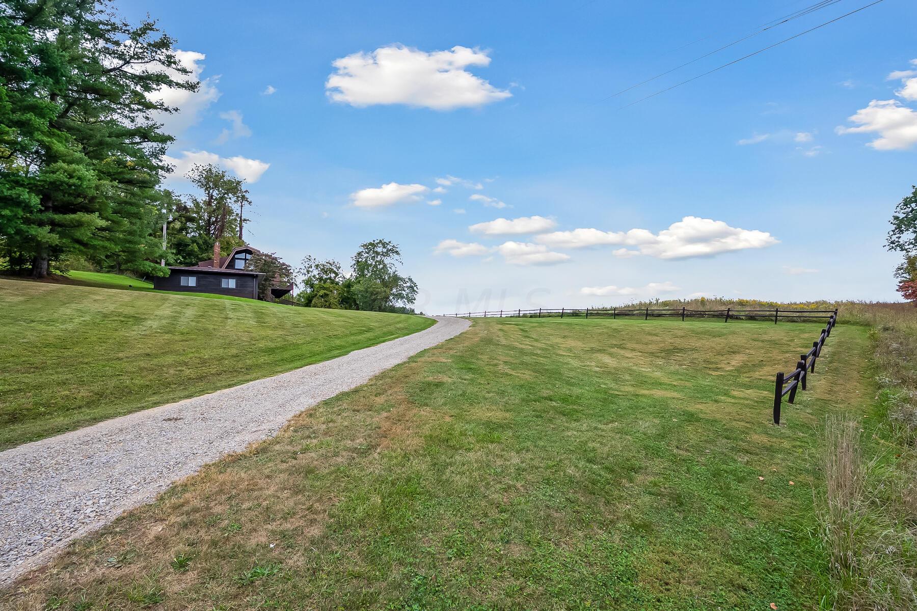 2550 South Rehl Road Zanesville, OH 43701 - Photo 16 of 46 16-web-or-mls-2550 S. Rehl Rd-116