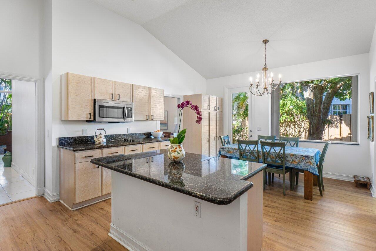 6601 Northwest 25th Avenue Boca Raton, FL 33496 - Photo 8 of 47 019-6601Northwest25thAvenue-BocaRaton-FL