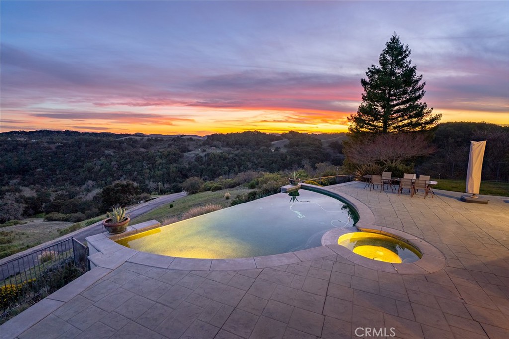 4342 Shadow Canyon Road Templeton, CA 93465 - Photo 3 of 74 Infinity pool with absolutely breathtaking views