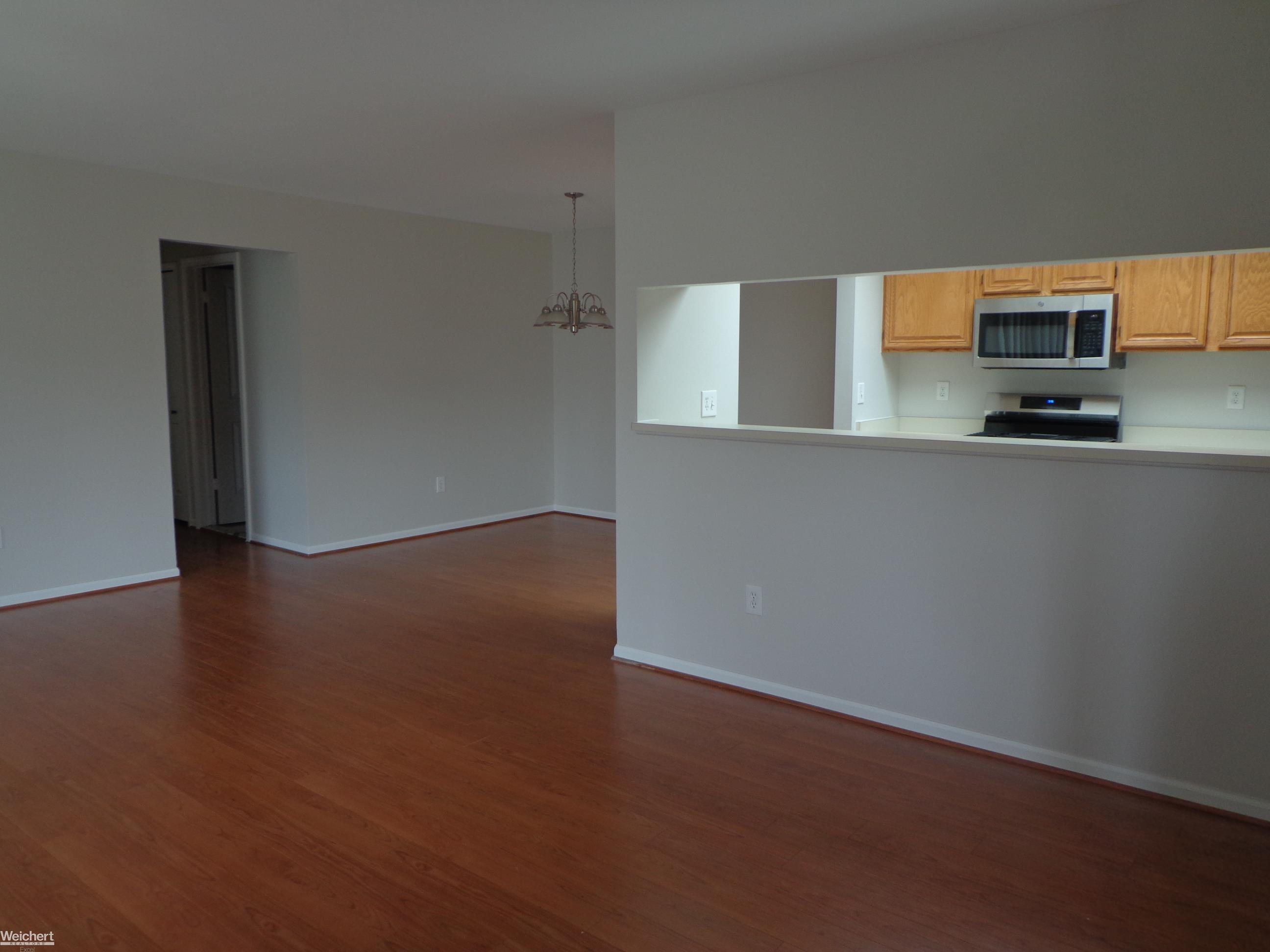 49518 Roxbury Court Utica, MI 48315 - Photo 10 of 21