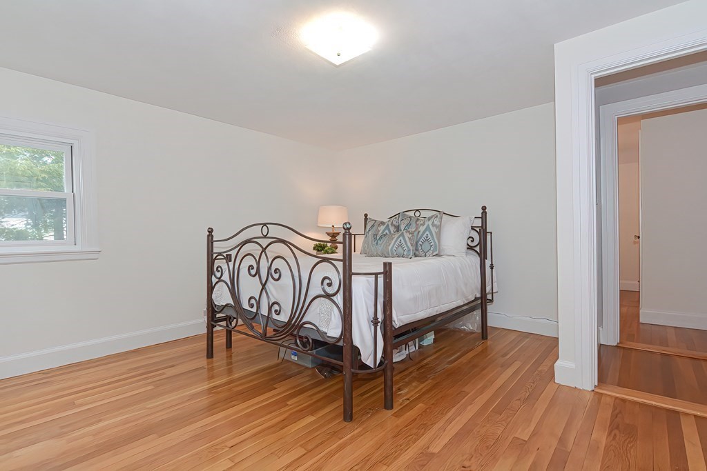 5 Eleanor Road Walpole, MA 02081 - Photo 21 of 31 Gallery Image 21