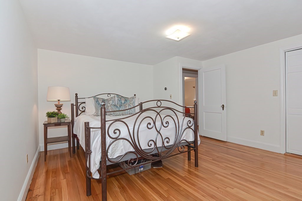 5 Eleanor Road Walpole, MA 02081 - Photo 22 of 31 Gallery Image 22