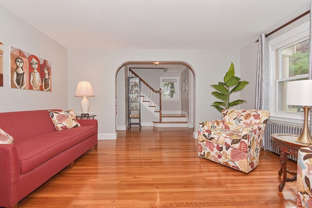5 Eleanor Road Walpole, MA 02081 - Photo 6 of 31 Gallery Image 6