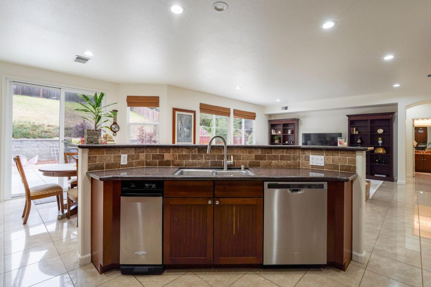 5125 Peninsula Point Court Seaside, CA 93955 - Photo 18 of 47 Gallery Image 18
