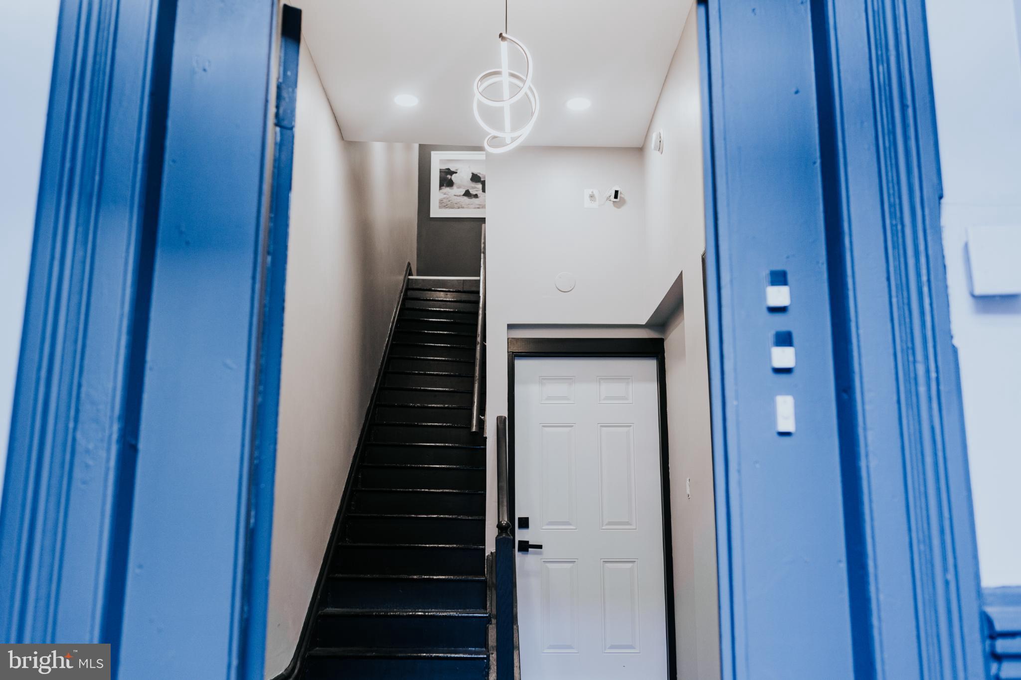 2511 Madison Avenue, Unit 1 Baltimore, MD 21217 - Photo 2 of 23 a view of an entryway