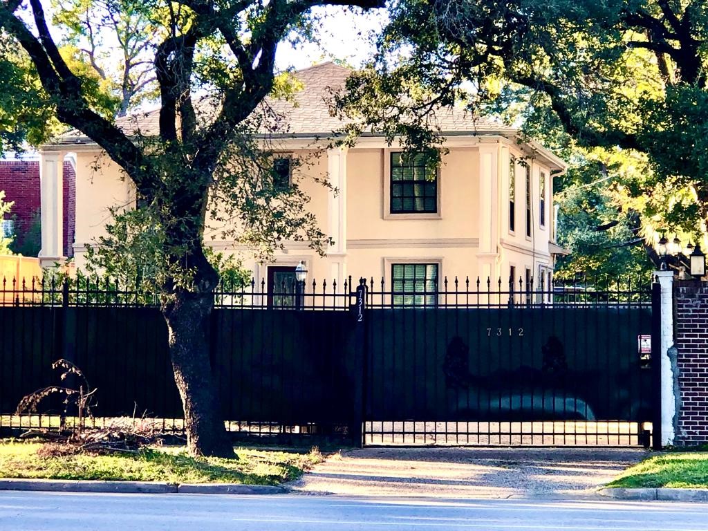 7312 Main Street Houston, TX 77030 - Photo 1 of 26