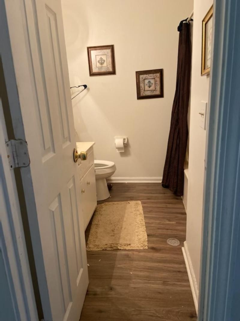 709 Eric Drive Nashville, TN 37207 - Photo 12 of 28 a bathroom with a toilet and a shower