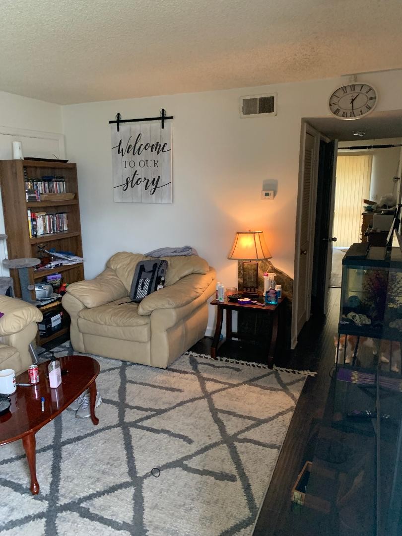 709 Eric Drive Nashville, TN 37207 - Photo 15 of 28 a living room with furniture and a window