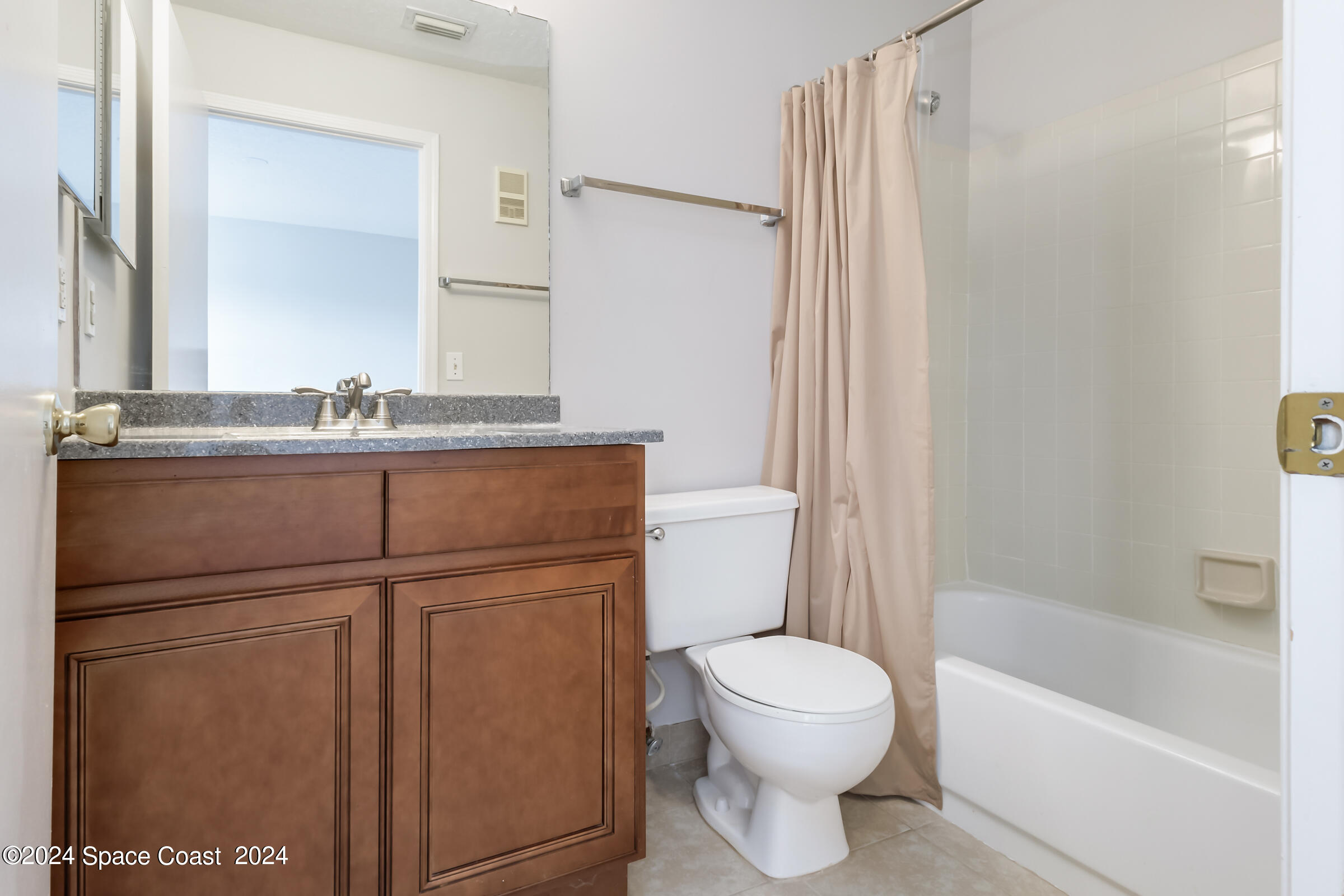7667 North Wickham Road, Unit 1511 Melbourne, FL 32940 - Photo 9 of 39 Bathroom 1
