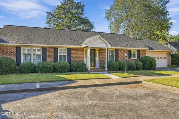 $259,000 | 826 Westminster Lane, Kinston, NC 28501