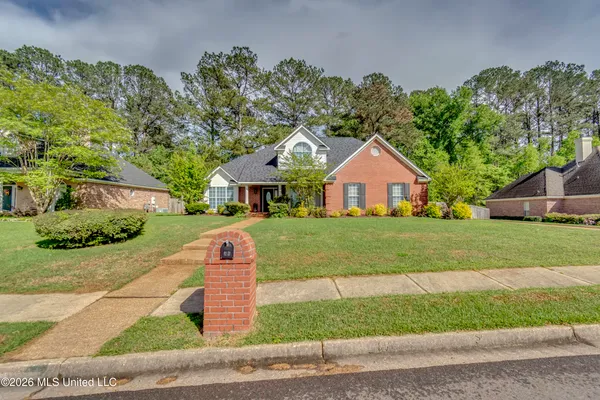 $349,000 | 60 Eastgate Drive, Brandon, MS 39042